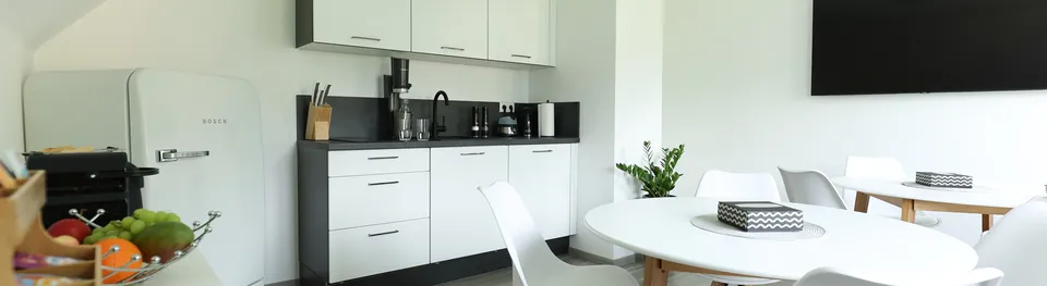 Café-Lounge mit Blick ins Murtal